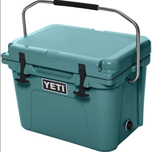 Discontinued Style!! Yeti Roadie 20 in River Green - Picture 3 of 3